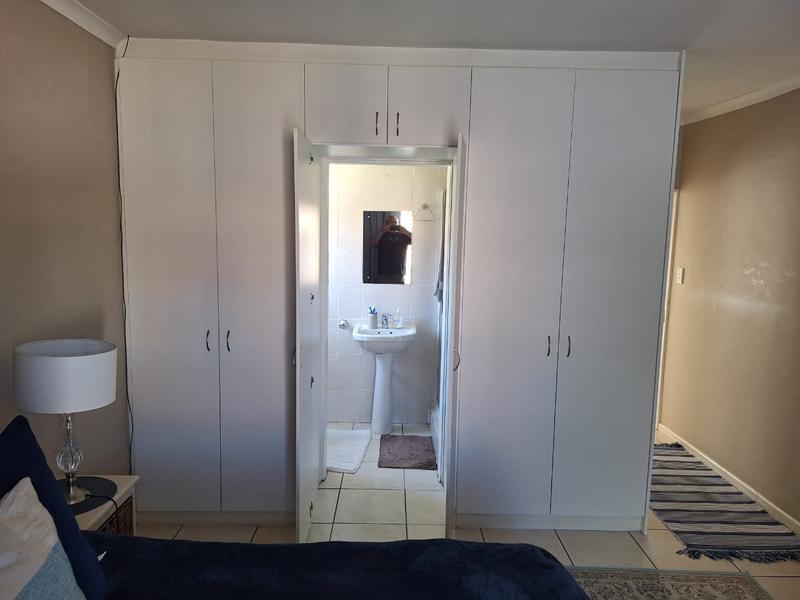 To Let 2 Bedroom Property for Rent in Vredekloof Western Cape